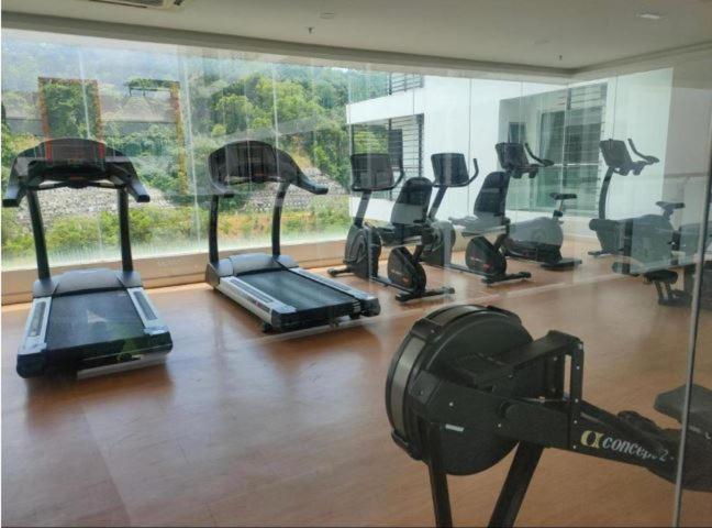 H&F Homestay The Two Owls Nest Aeropod Sovo Studio Room - 2 Queen Bed - Near Airport - Free Parking โกตาคินาบาลู ภายนอก รูปภาพ